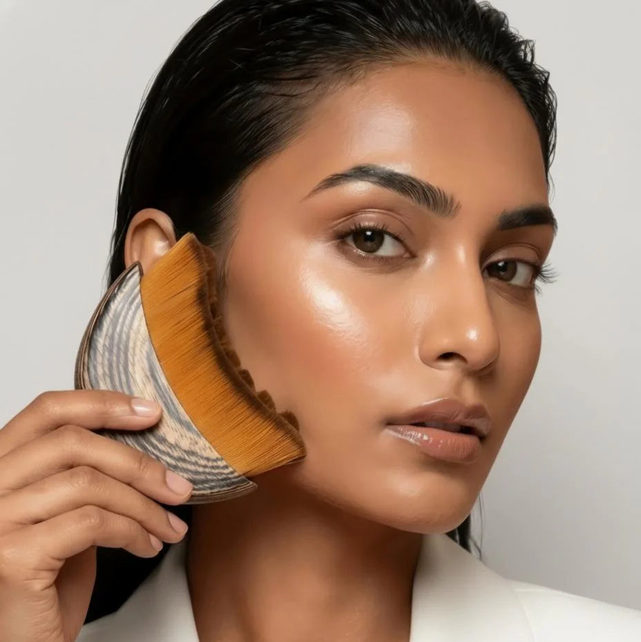 LumiContour™ Sculpt Brush